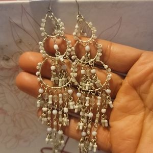 Beautifull handmade earings and white 3 bracelets
